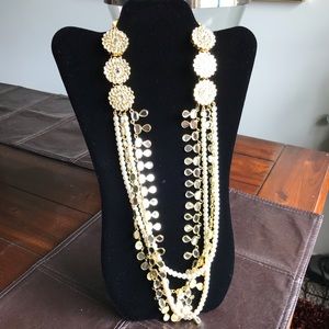 Gorgeous long 4 layers Pearls & Mirrors necklace